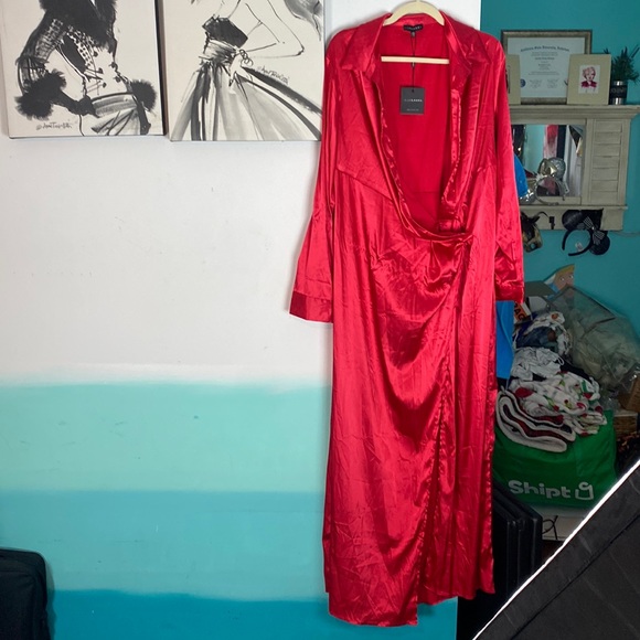 Juxlabel red plunging maxi dress - Picture 1 of 6